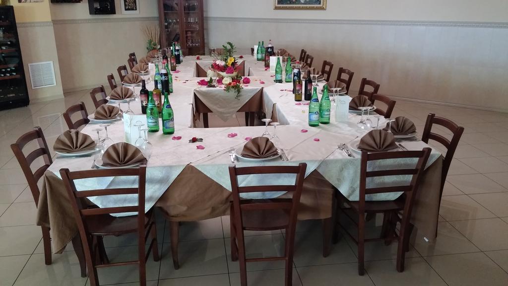 La Piana Hotel Tito Extérieur photo