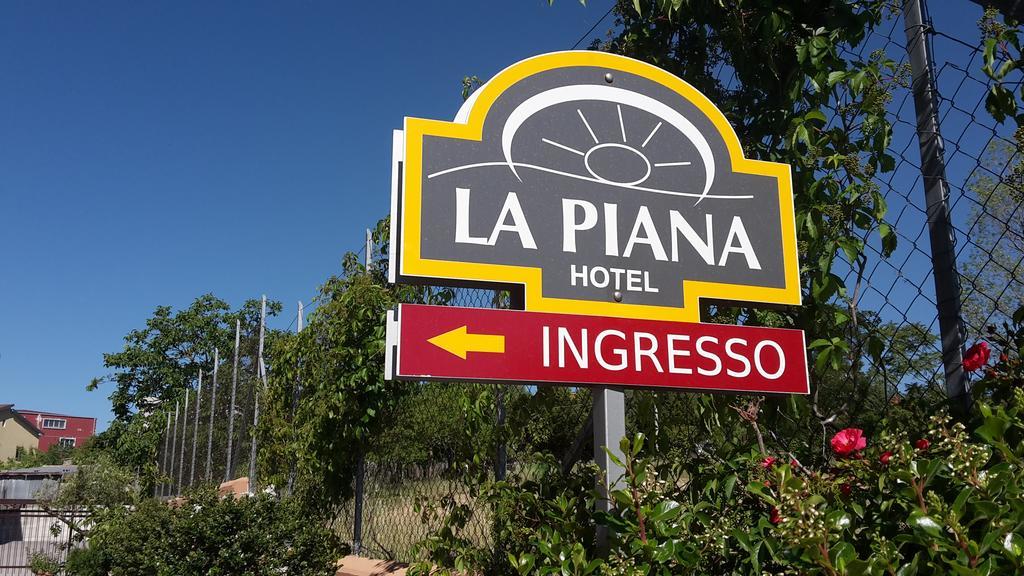 La Piana Hotel Tito Extérieur photo