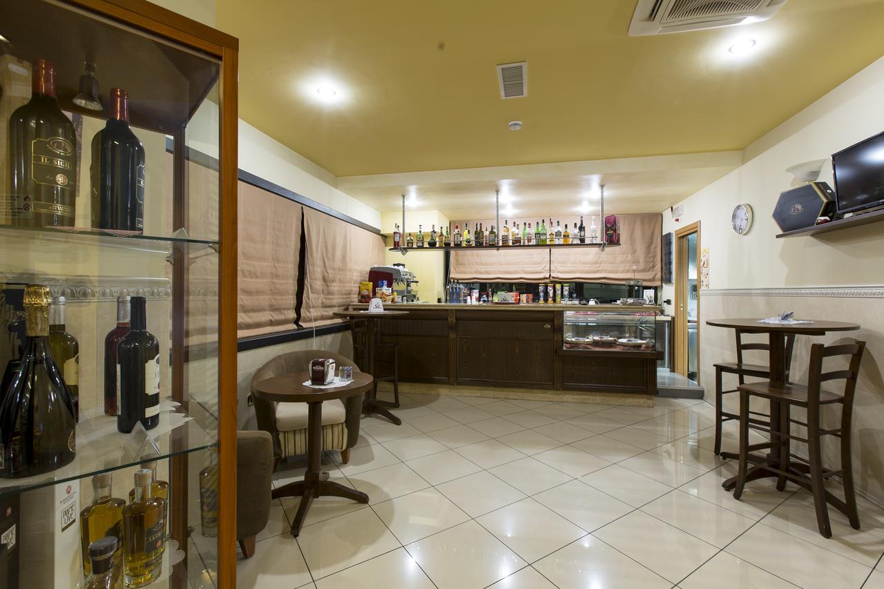 La Piana Hotel Tito Extérieur photo